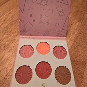 OFRA Cosmetics Charm Your Cheeks Blush Palette New without box